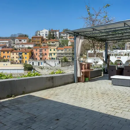 Riva Luxury Seafront 4* Rabac