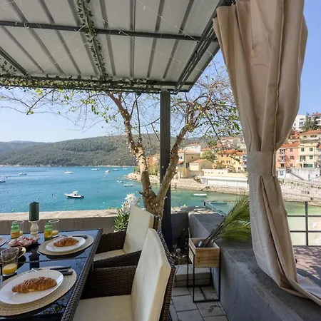 Riva Luxury Seafront 4* Rabac