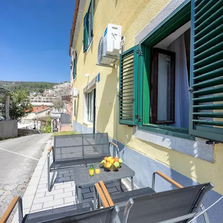 Riva Luxury Seafront Rabac