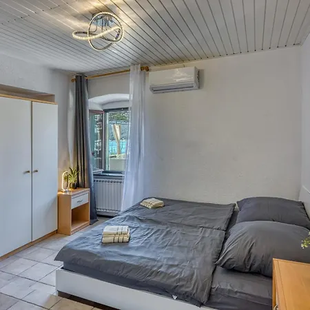 Riva Luxury Seafront 4*